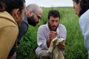 12 - אקולוגיה מעשית סליידר גן החיים